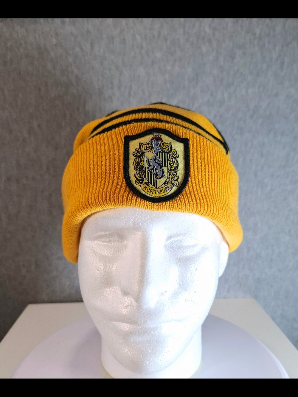 Harry Potter Hufflepuff Crest Yellow Knit Beanie Hat